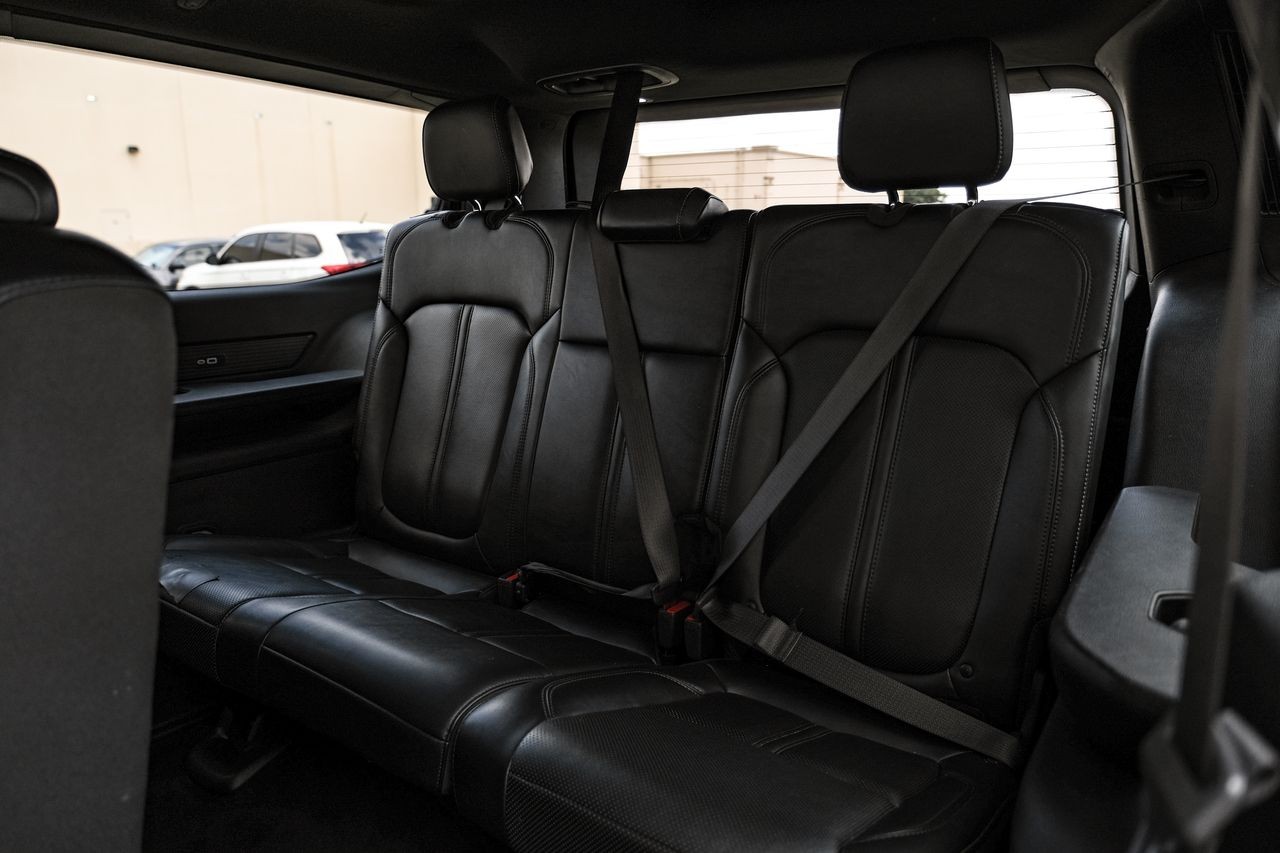 Jeep Wagoneer Vehicle Main Gallery Image 37