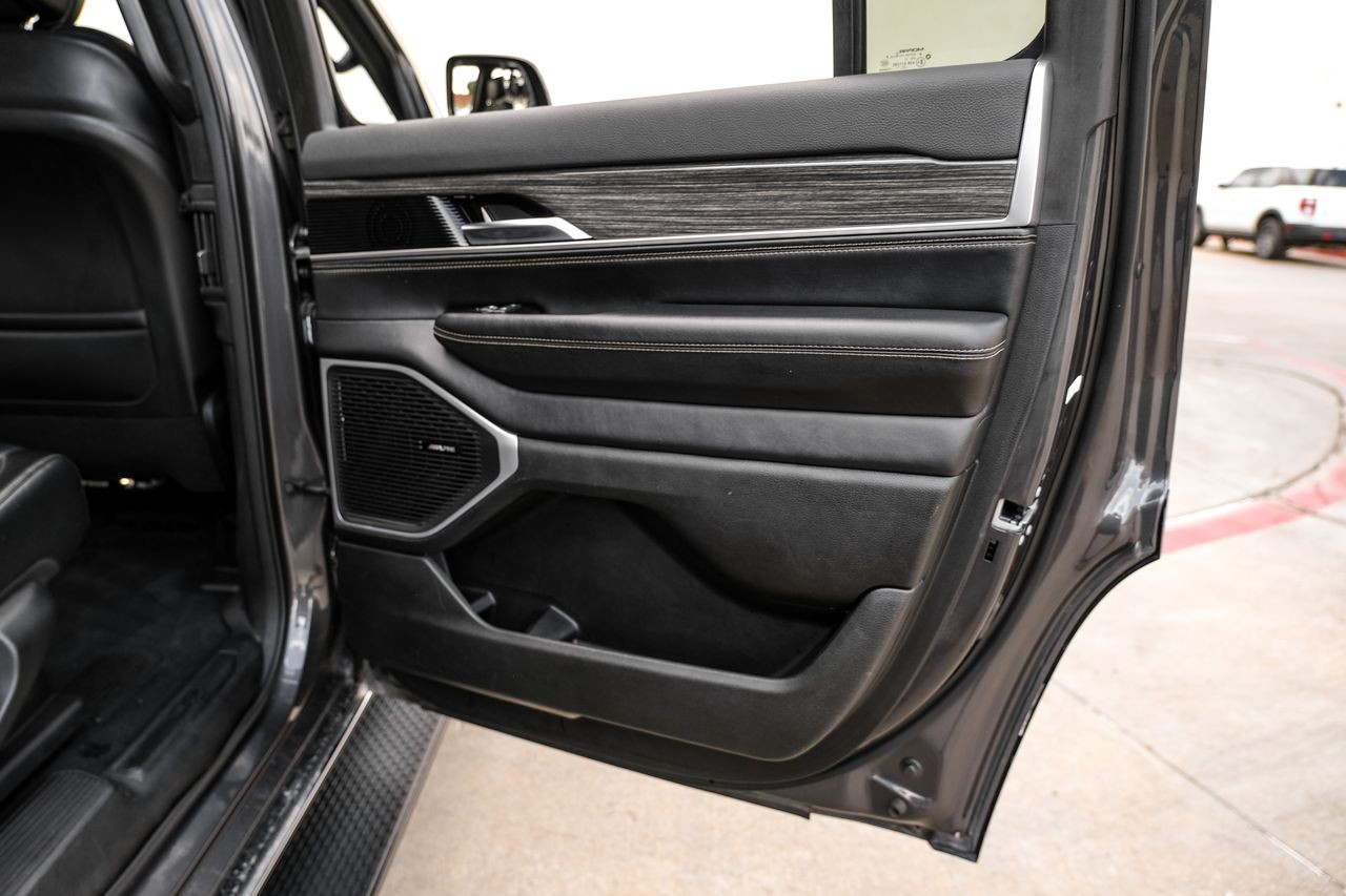 Jeep Wagoneer Vehicle Main Gallery Image 45
