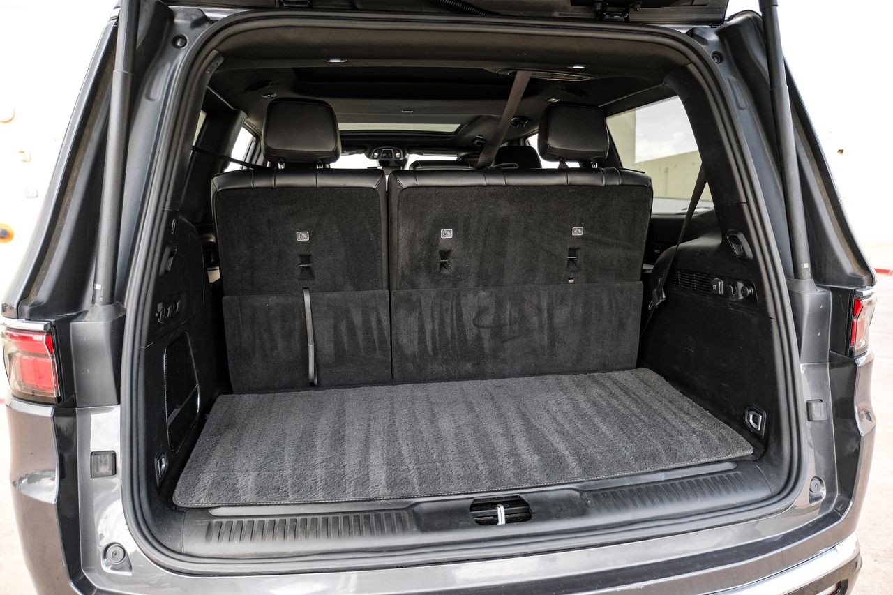Jeep Wagoneer Vehicle Main Gallery Image 49