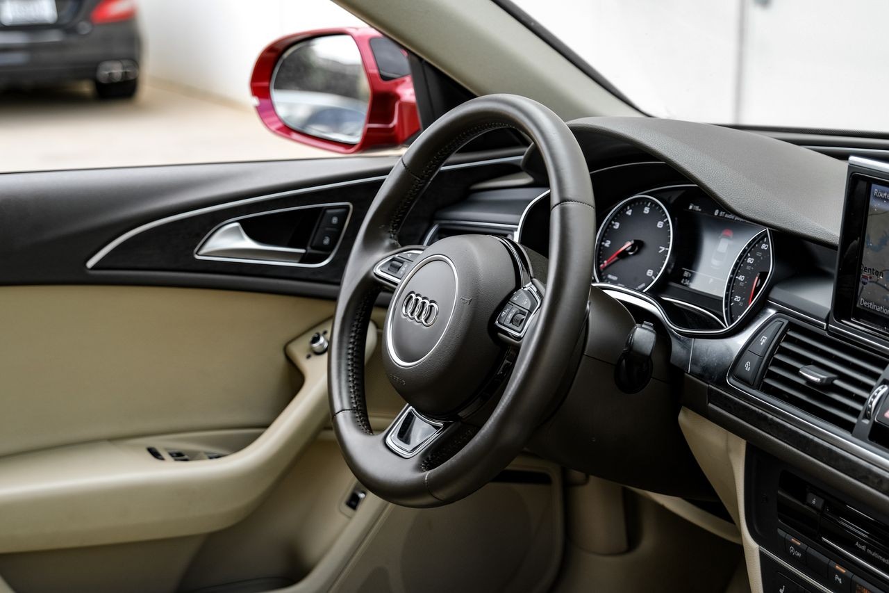 Audi A6 Vehicle Main Gallery Image 14