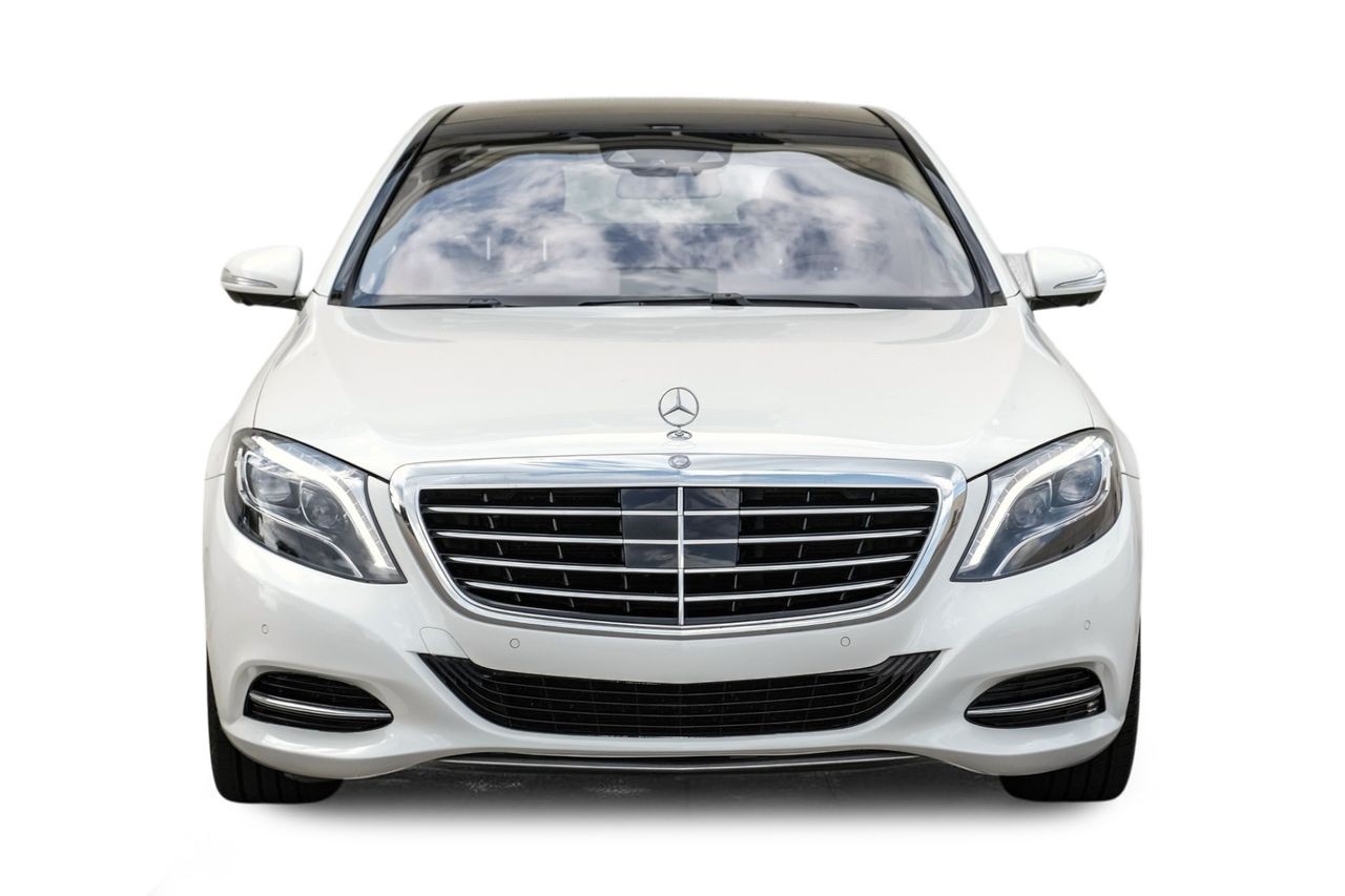 Mercedes-Benz S 550 Vehicle Main Gallery Image 05