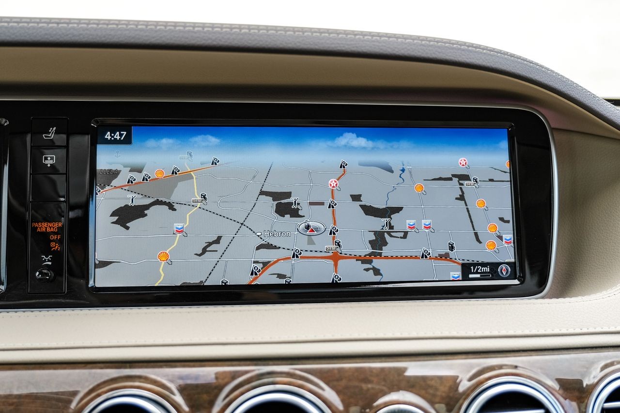 Mercedes-Benz S 550 Vehicle Main Gallery Image 21