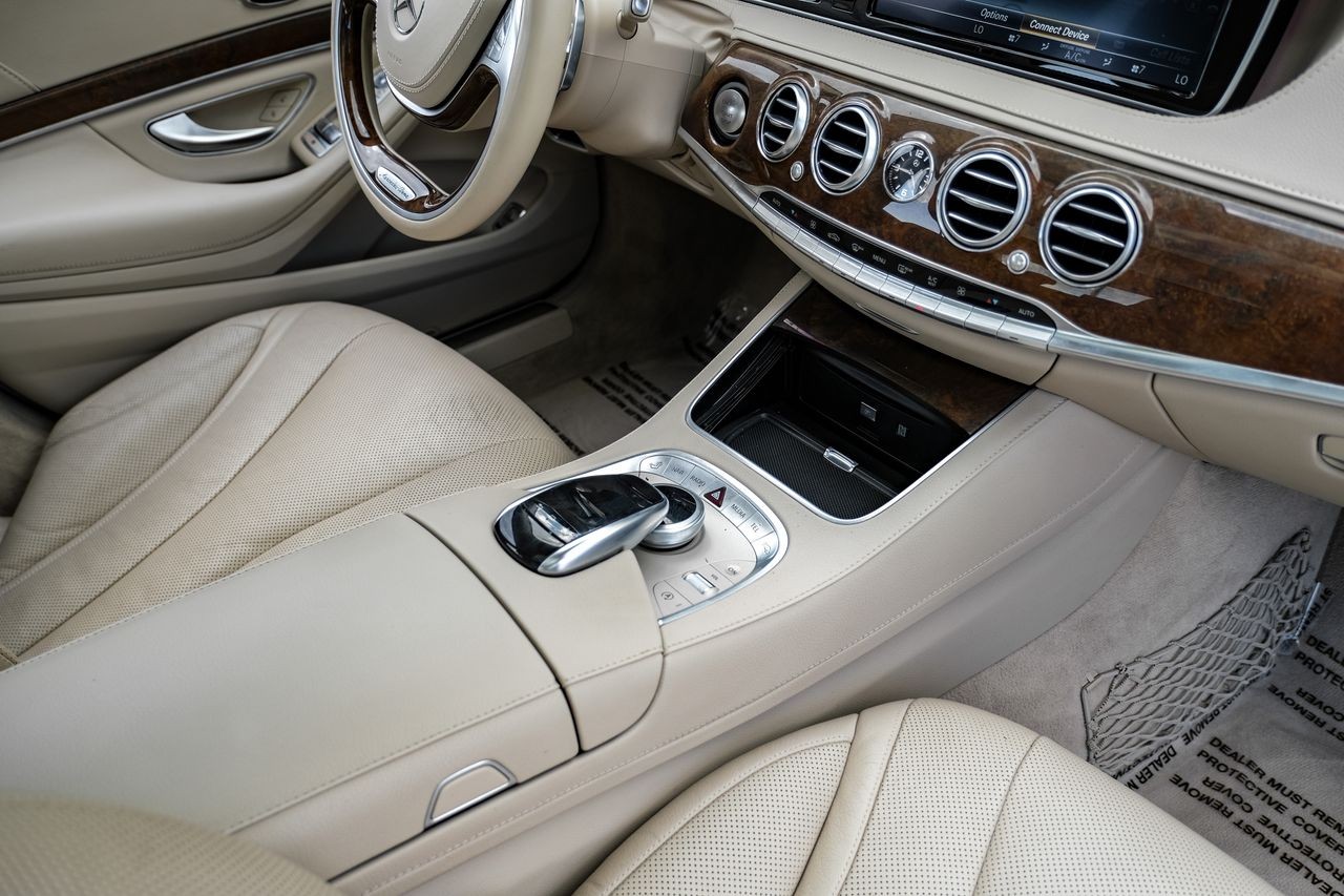Mercedes-Benz S 550 Vehicle Main Gallery Image 23