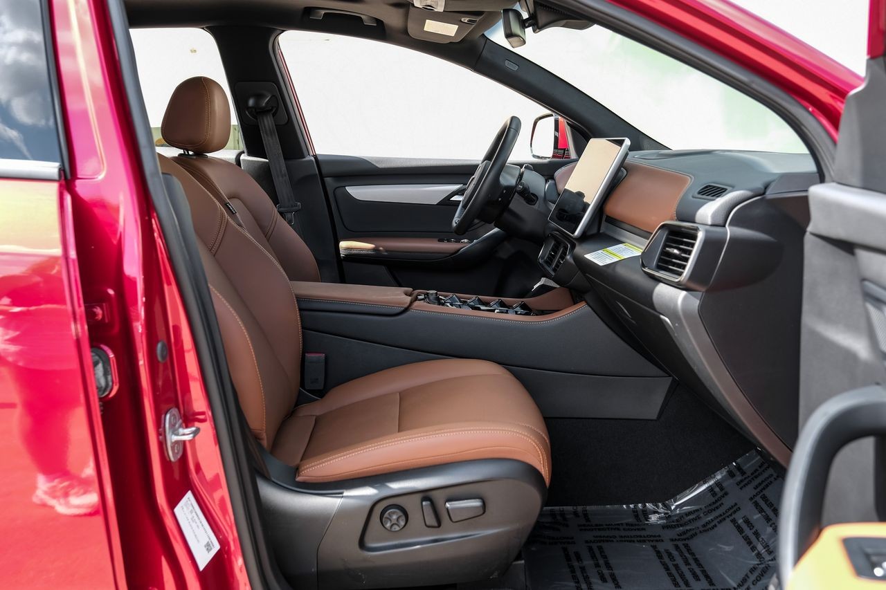 Vinfast VF 8 Vehicle Main Gallery Image 13