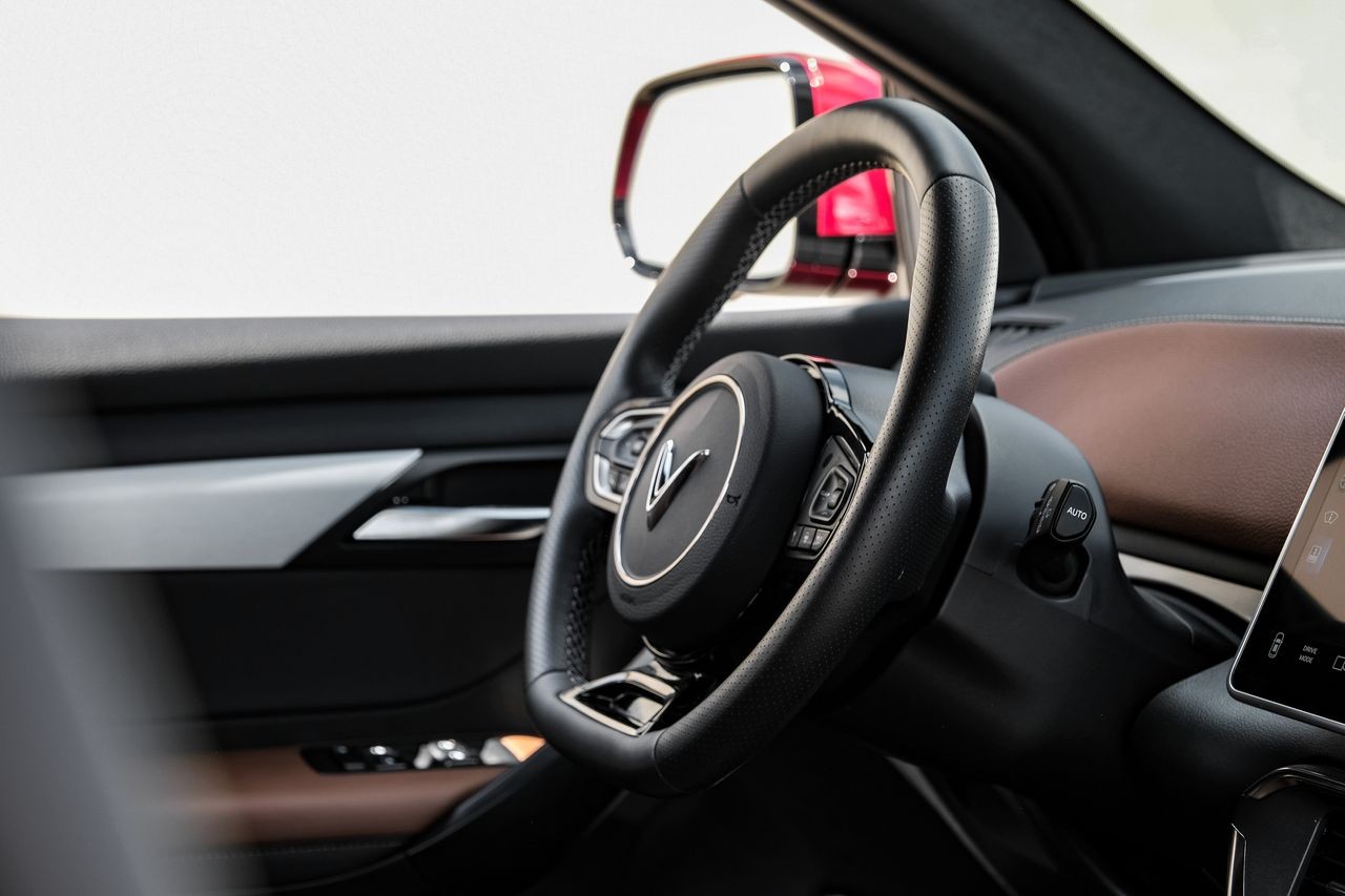 Vinfast VF 8 Vehicle Main Gallery Image 20