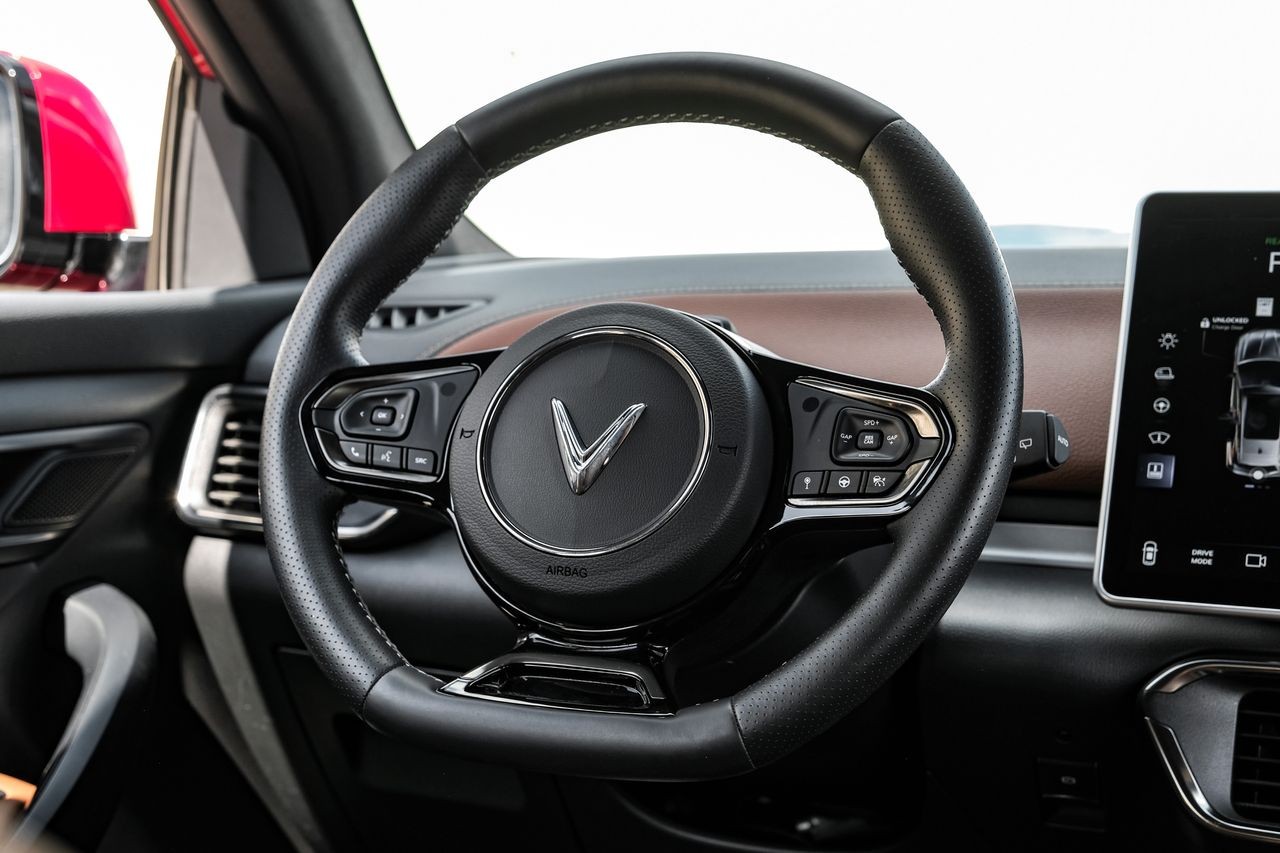 Vinfast VF 8 Vehicle Main Gallery Image 22