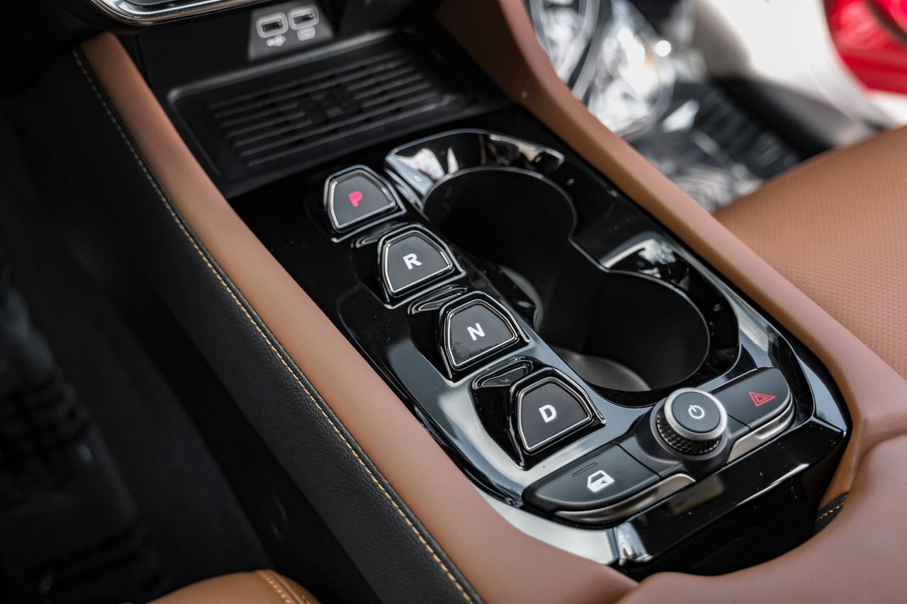 Vinfast VF 8 Vehicle Main Gallery Image 27