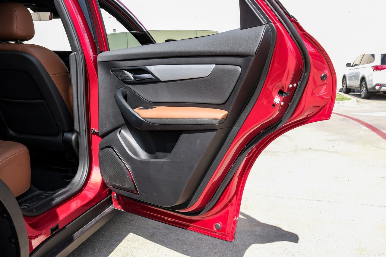 Vinfast VF 8 Vehicle Main Gallery Image 39