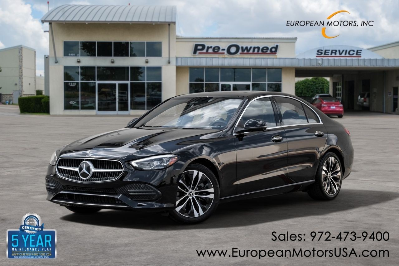 Mercedes-Benz C-Class Vehicle Main Gallery Image 01