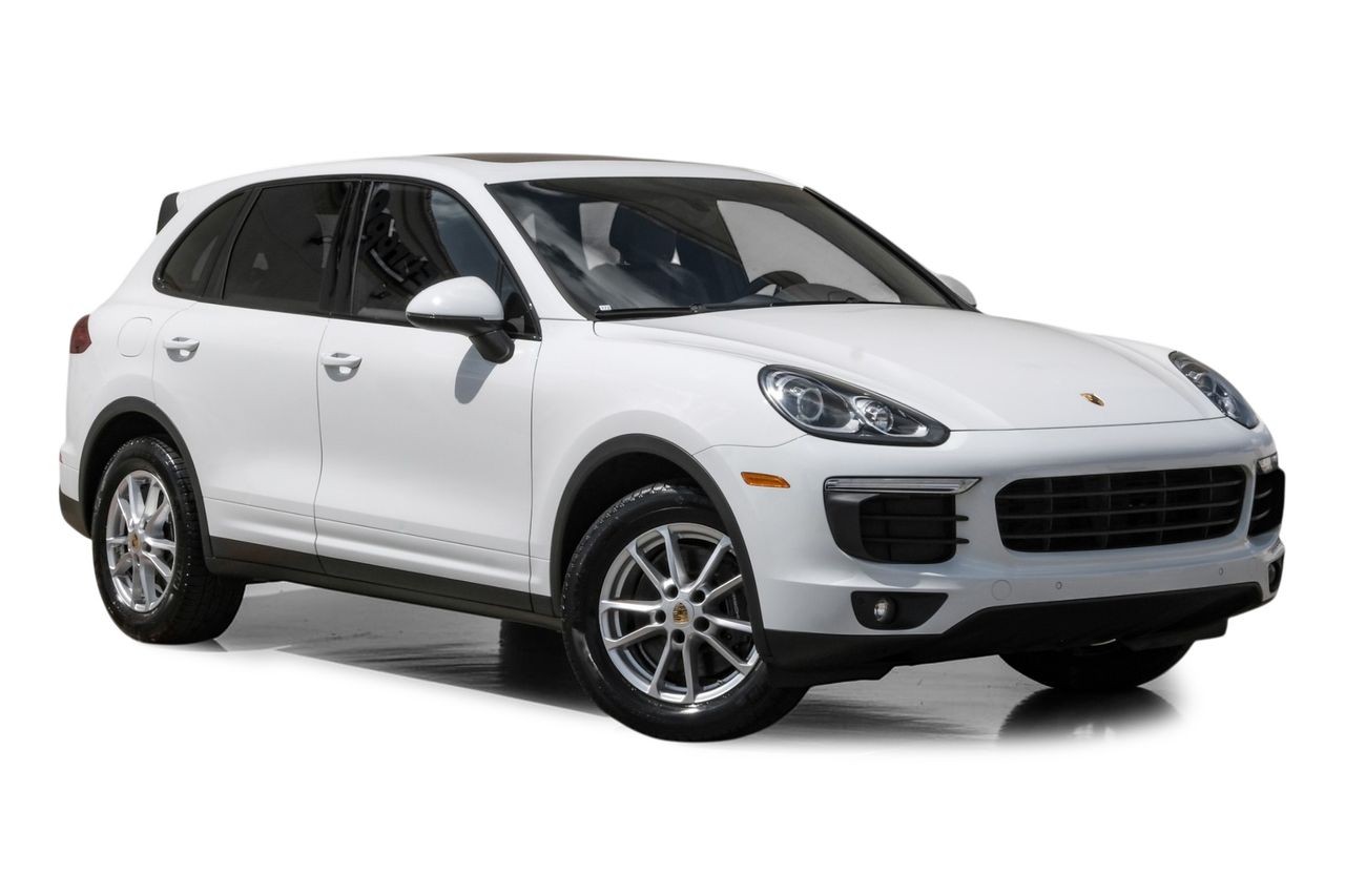 Porsche Cayenne Vehicle Main Gallery Image 07
