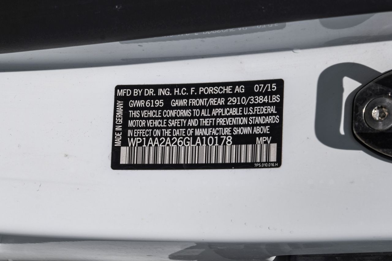 Porsche Cayenne Vehicle Main Gallery Image 58