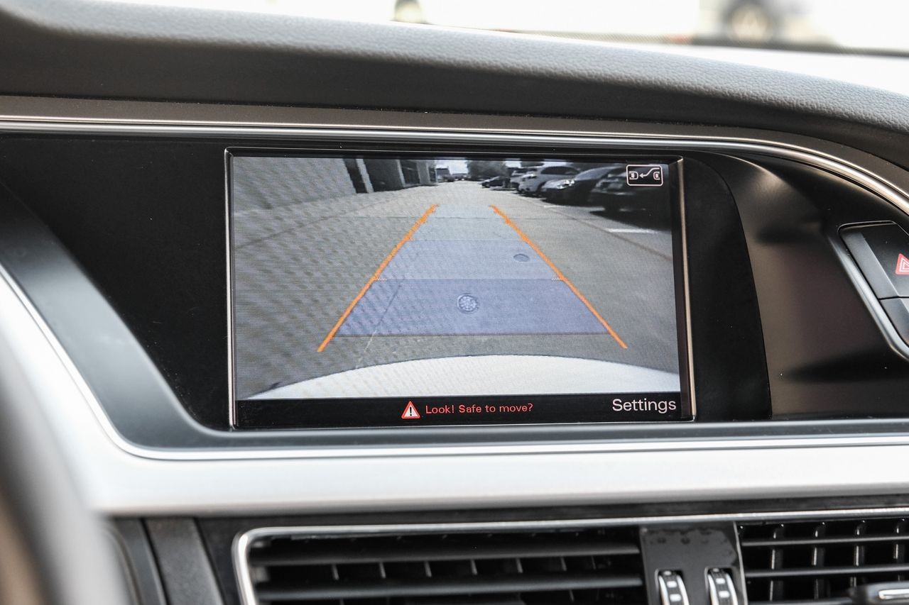 Audi S5 Vehicle Main Gallery Image 18