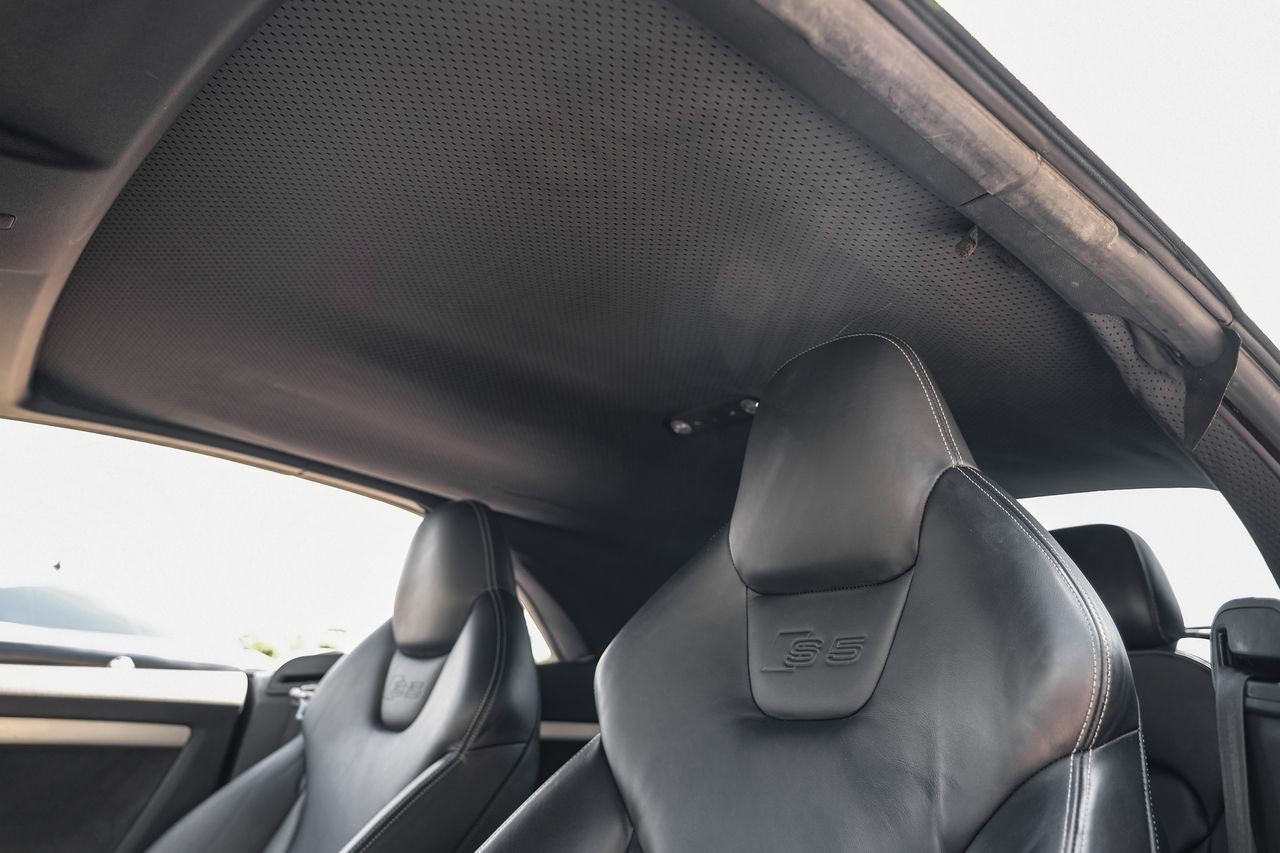 Audi S5 Vehicle Main Gallery Image 30