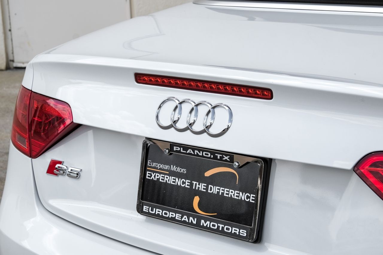 Audi S5 Vehicle Main Gallery Image 43