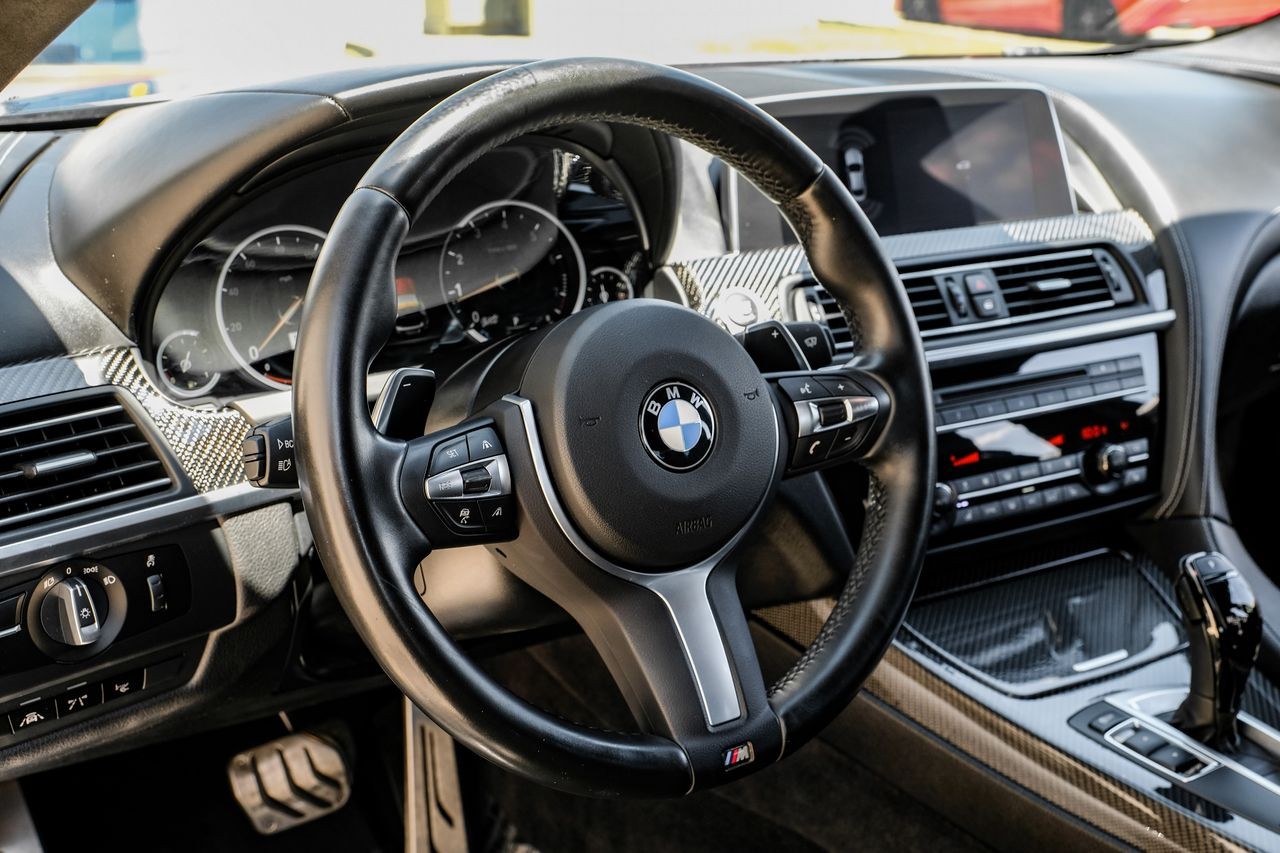 BMW 6 Series Vehicle Main Gallery Image 16