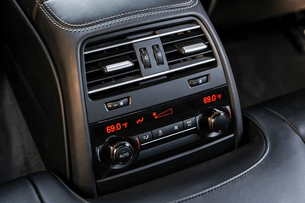 BMW 6 Series Vehicle Main Gallery Image 39
