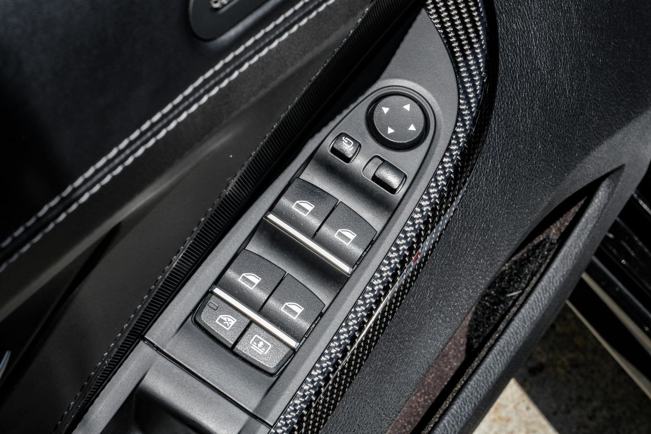 BMW 6 Series Vehicle Main Gallery Image 45