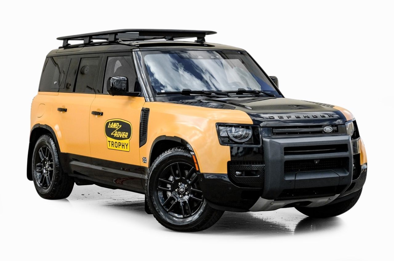 Land Rover Defender Vehicle Main Gallery Image 07