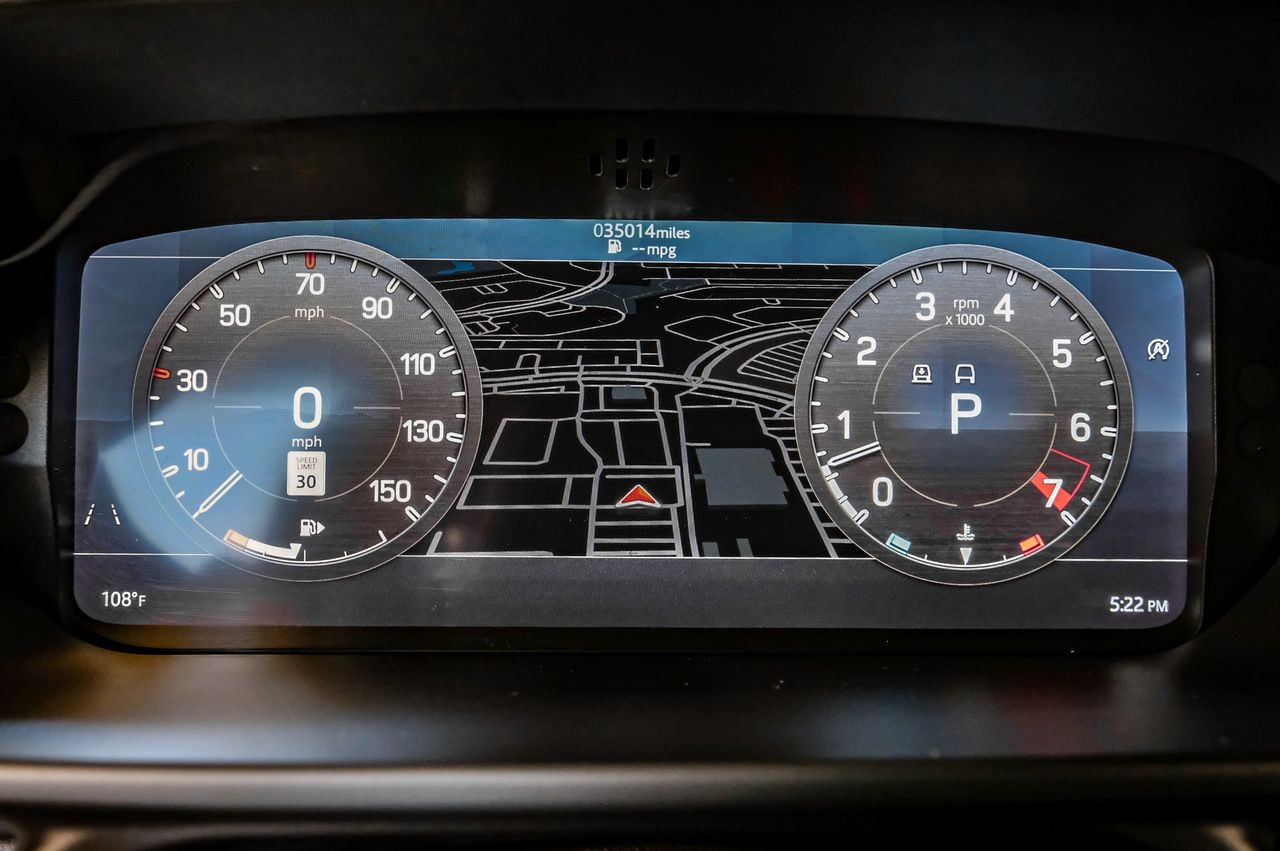 Land Rover Defender Vehicle Main Gallery Image 20
