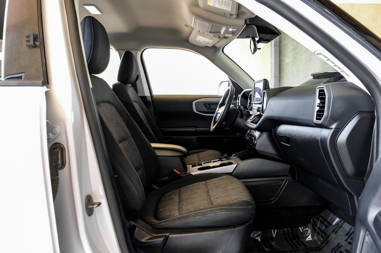 Ford Bronco Sport Vehicle Main Gallery Image 35