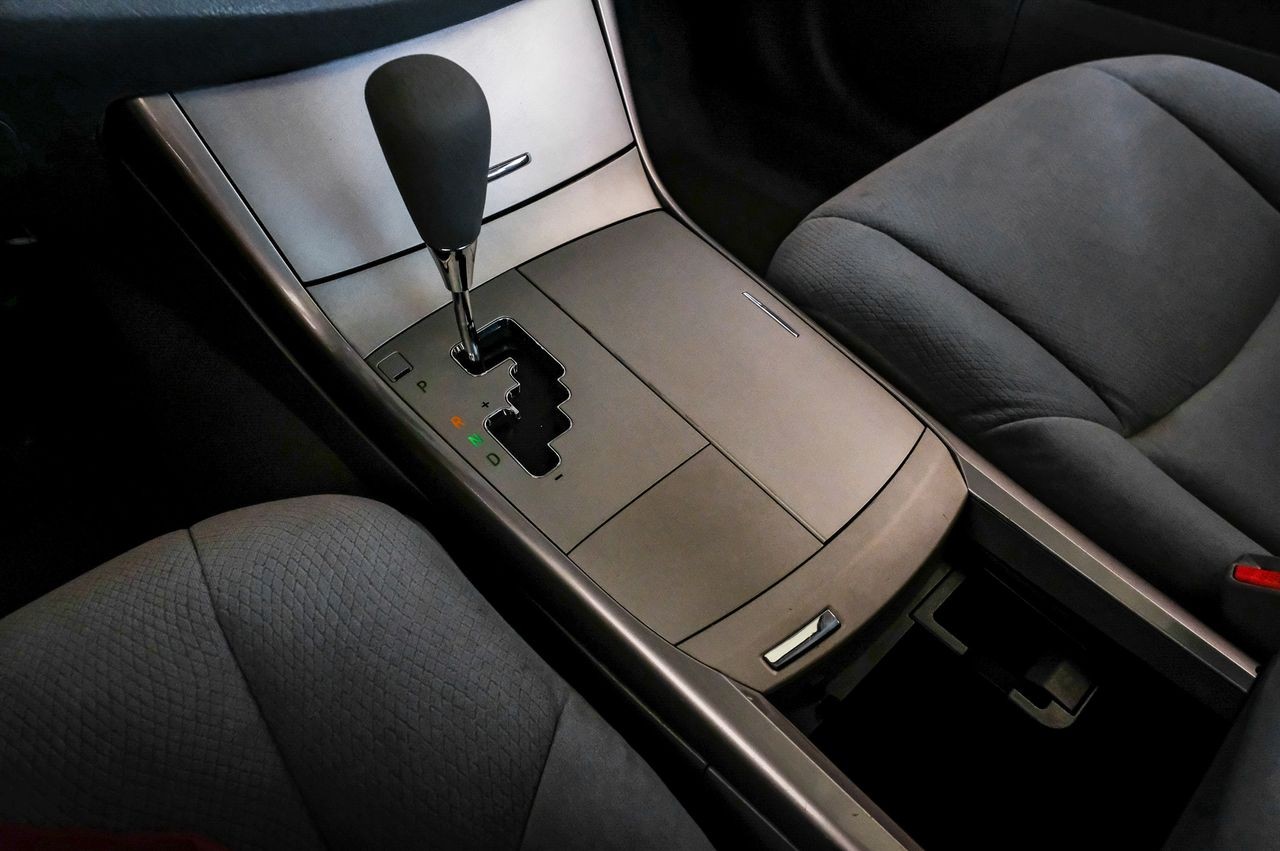 Toyota Avalon Vehicle Main Gallery Image 20