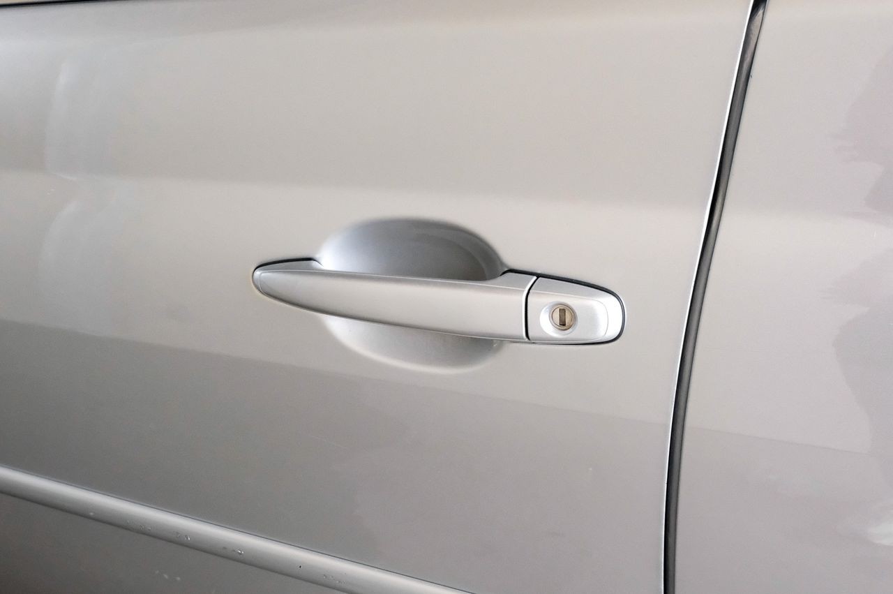 Toyota Avalon Vehicle Main Gallery Image 33