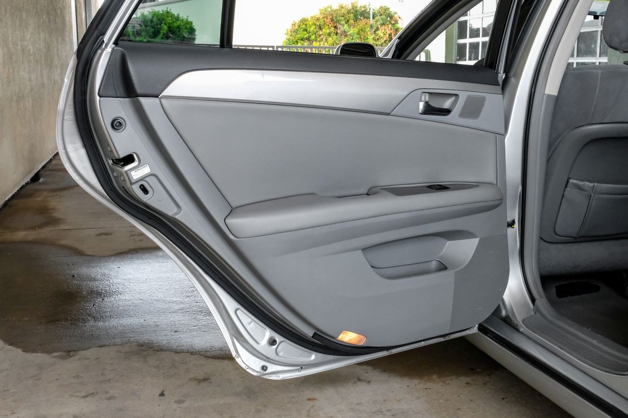 Toyota Avalon Vehicle Main Gallery Image 38