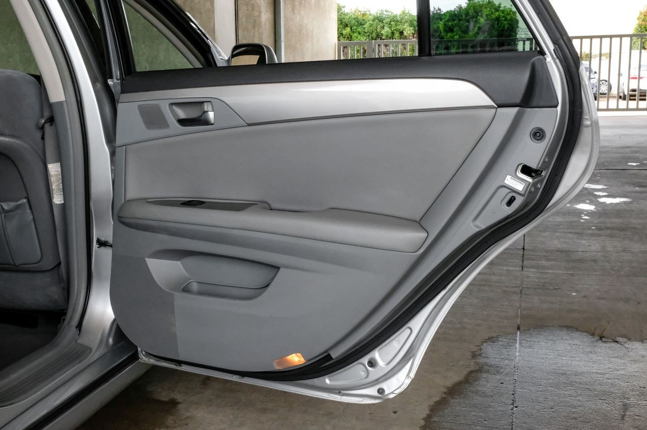 Toyota Avalon Vehicle Main Gallery Image 39