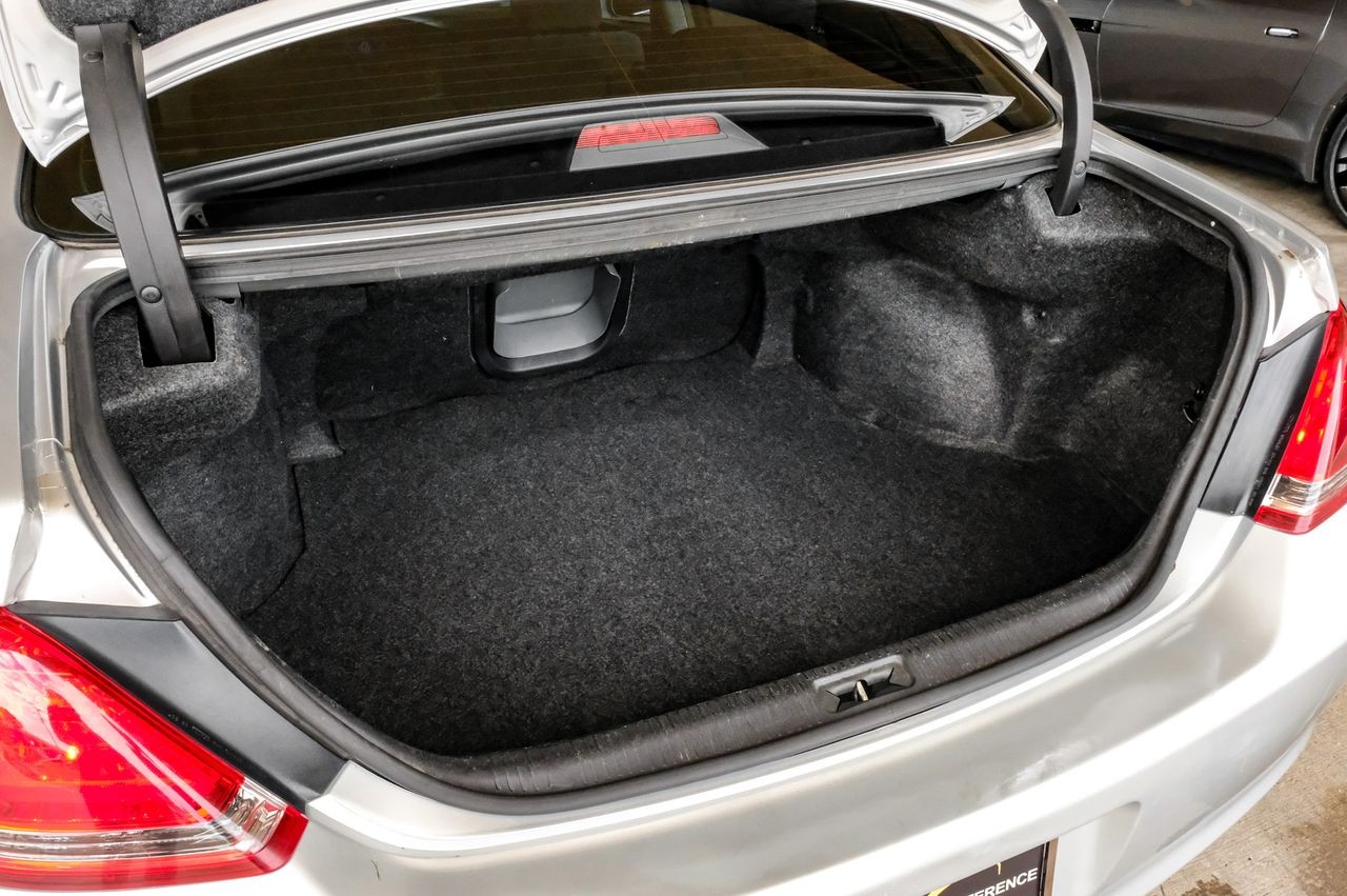 Toyota Avalon Vehicle Main Gallery Image 43