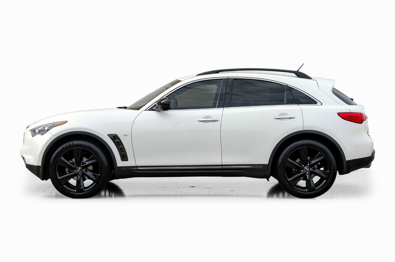 INFINITI QX70 Vehicle Main Gallery Image 12