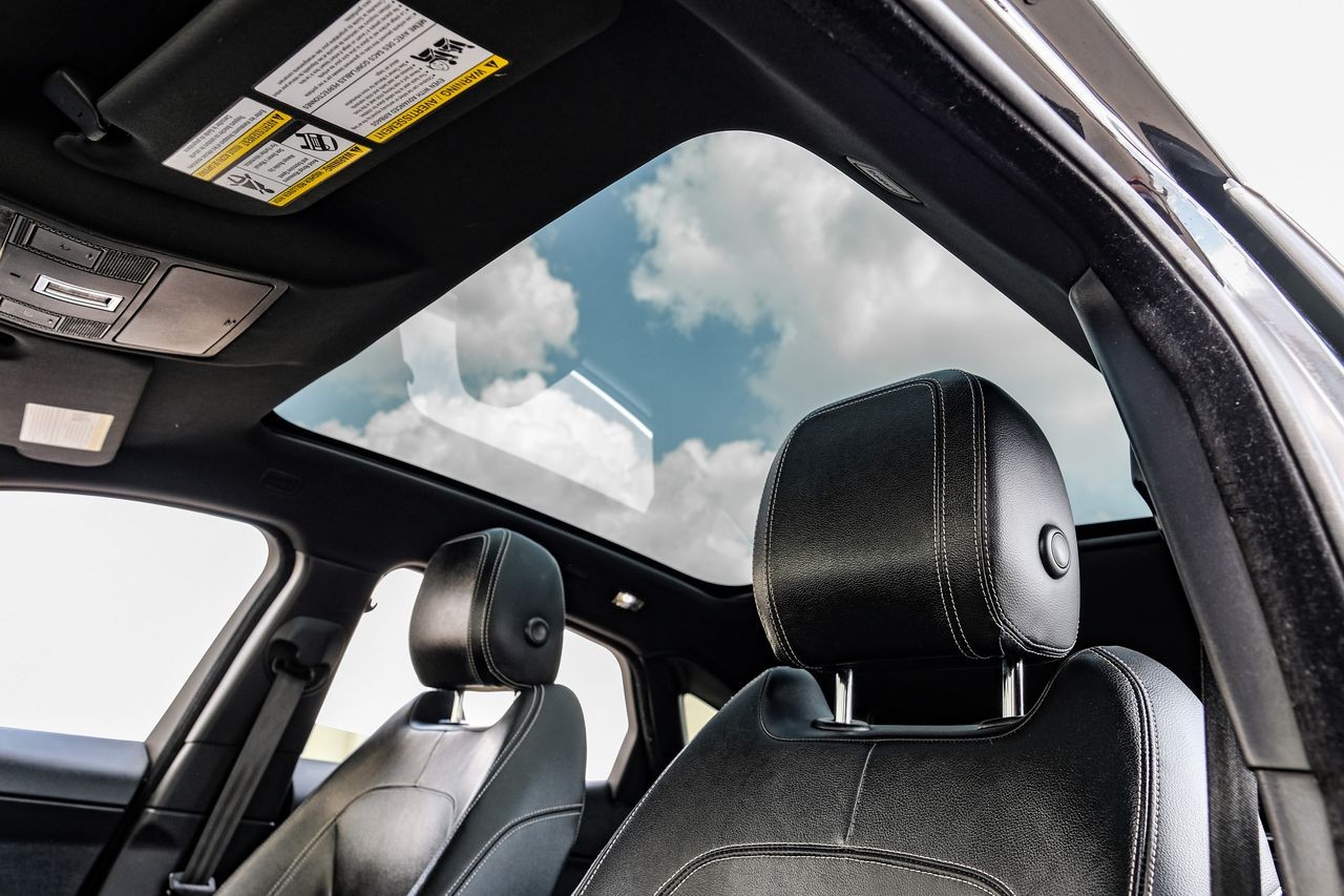 Jaguar E-Pace Vehicle Main Gallery Image 05