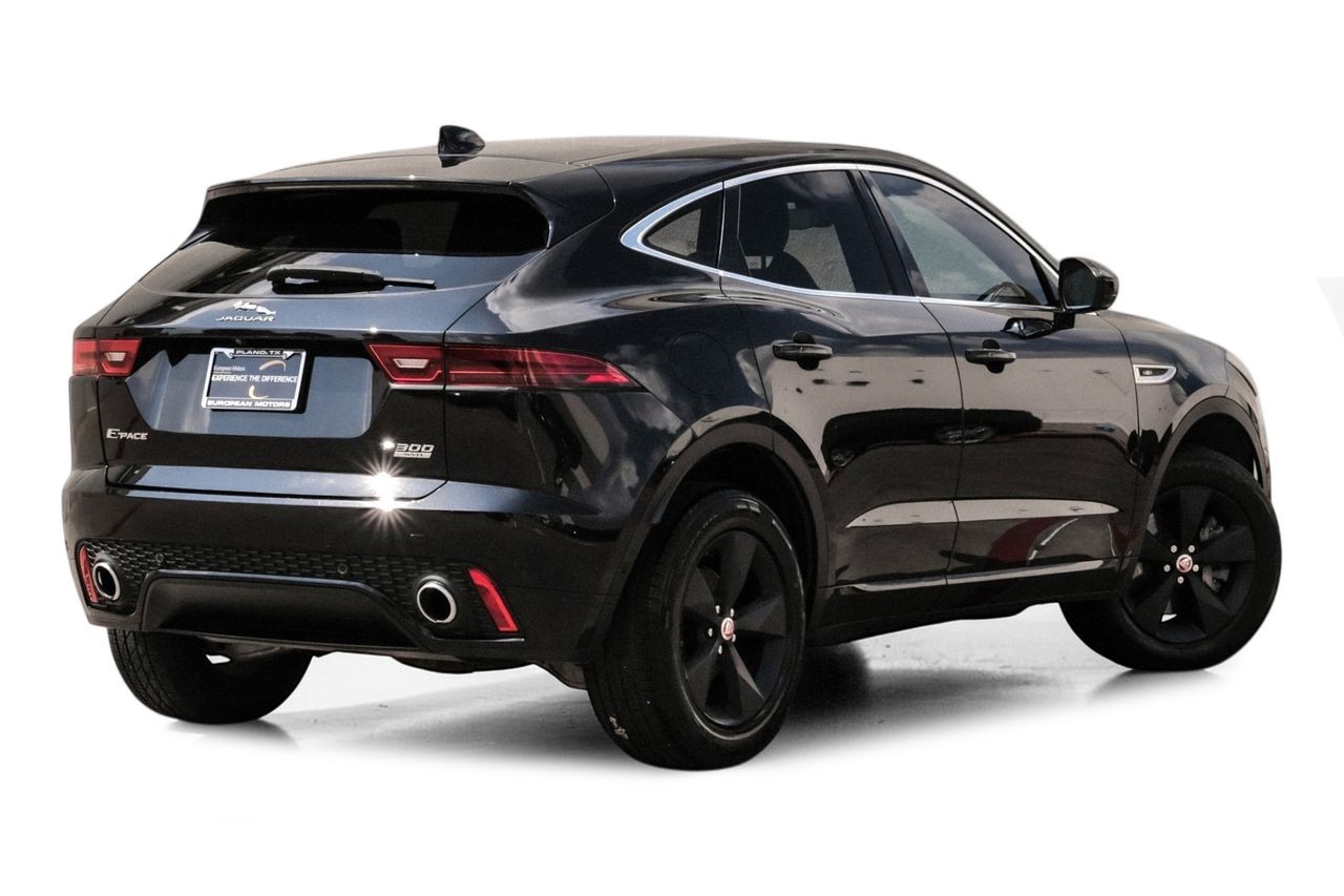 Jaguar E-Pace Vehicle Main Gallery Image 09