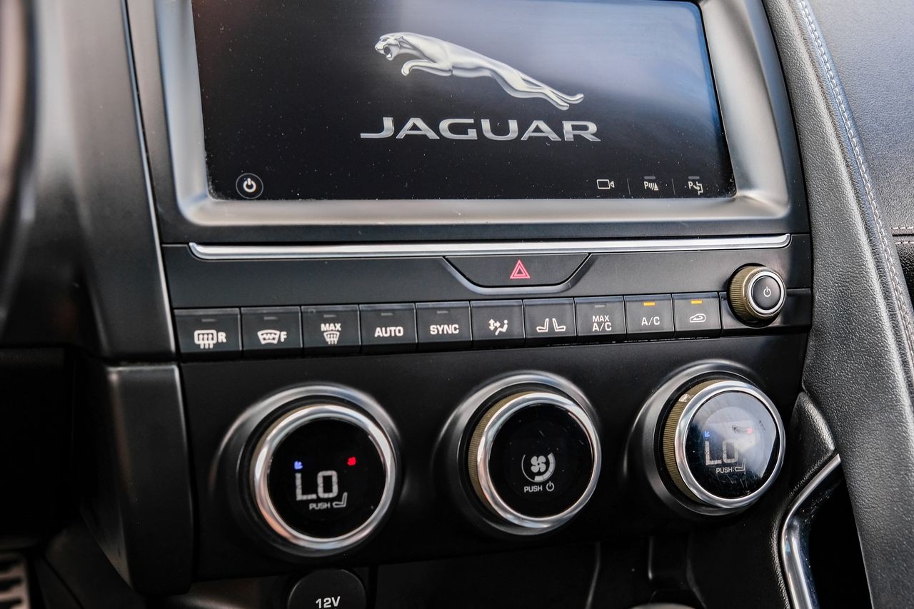 Jaguar E-Pace Vehicle Main Gallery Image 26