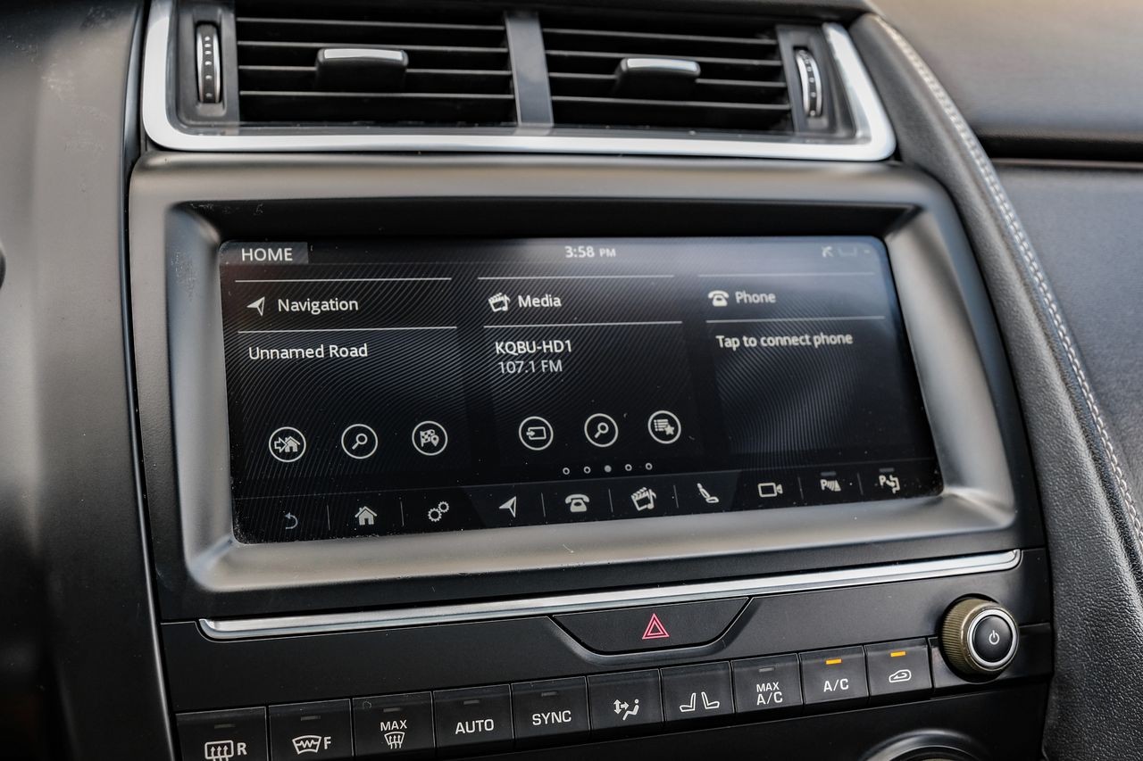 Jaguar E-Pace Vehicle Main Gallery Image 29
