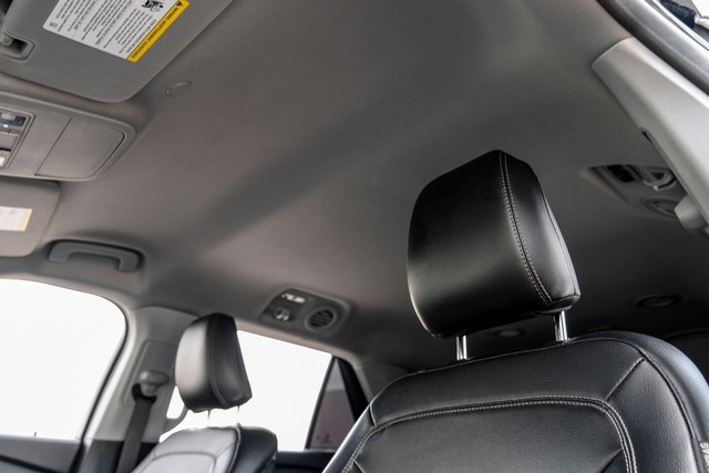 Ford Explorer Vehicle Main Gallery Image 25