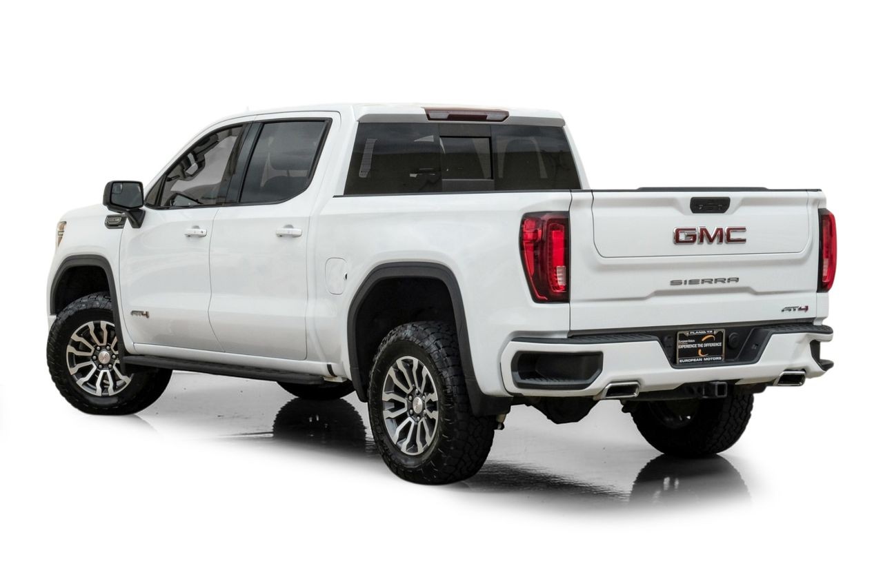 GMC Sierra 1500 Vehicle Main Gallery Image 10