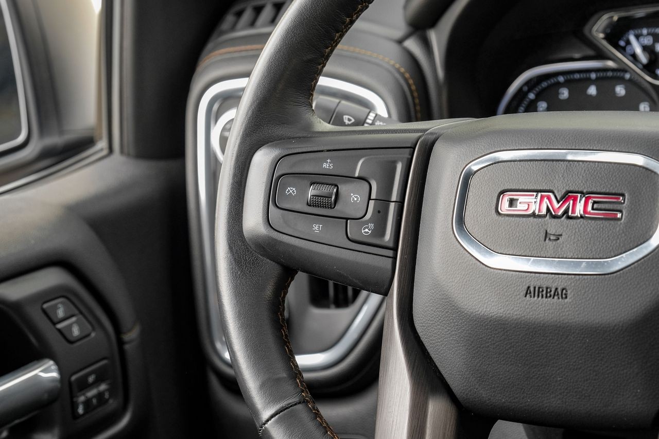 GMC Sierra 1500 Vehicle Main Gallery Image 17