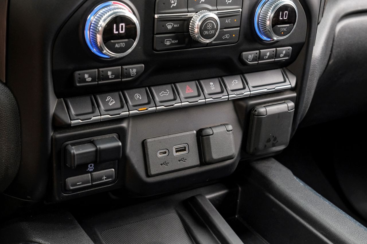GMC Sierra 1500 Vehicle Main Gallery Image 27