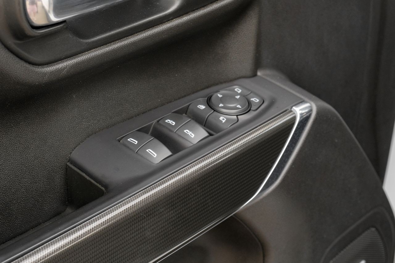 GMC Sierra 1500 Vehicle Main Gallery Image 50