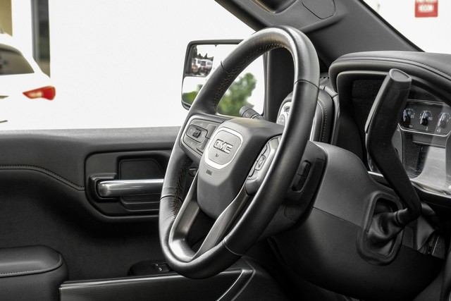 GMC Sierra 1500 Vehicle Main Gallery Image 13
