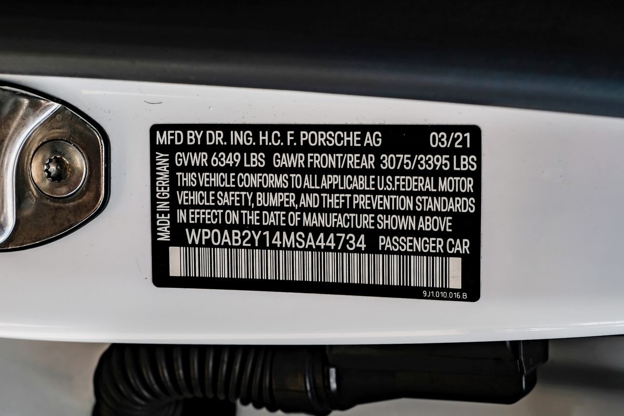 Porsche Taycan Vehicle Main Gallery Image 53