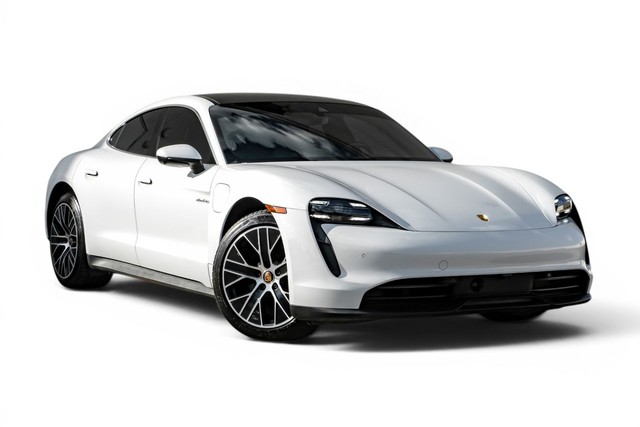 Porsche Taycan Vehicle Main Gallery Image 07