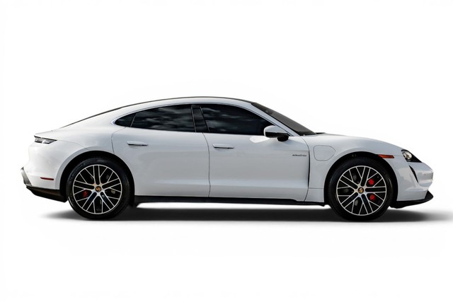 Porsche Taycan Vehicle Main Gallery Image 08