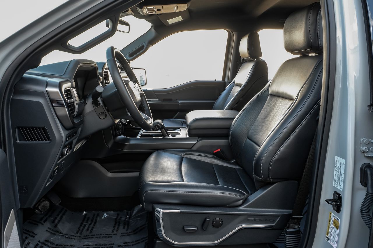 Ford F-150 Vehicle Main Gallery Image 04