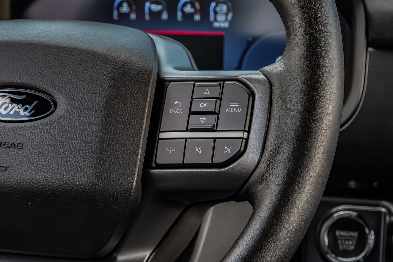 Ford F-150 Vehicle Main Gallery Image 17