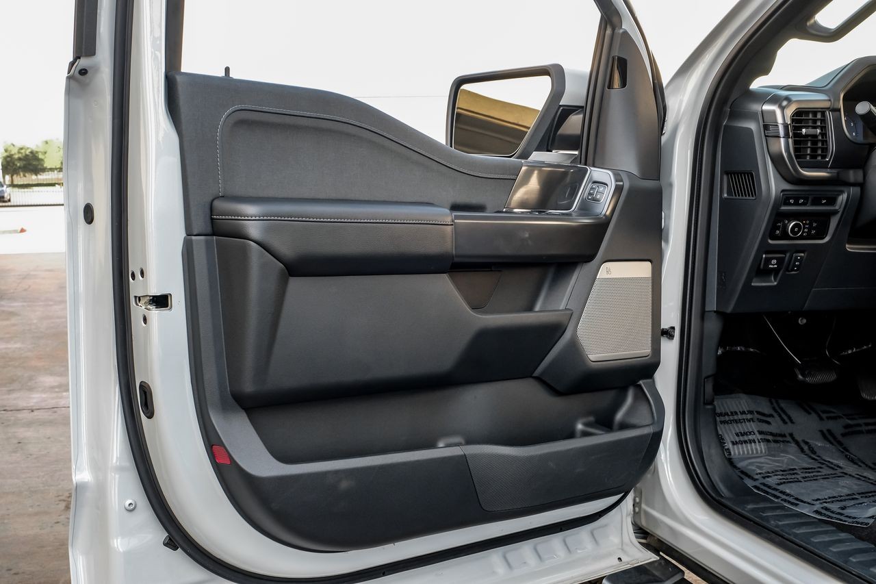 Ford F-150 Vehicle Main Gallery Image 38