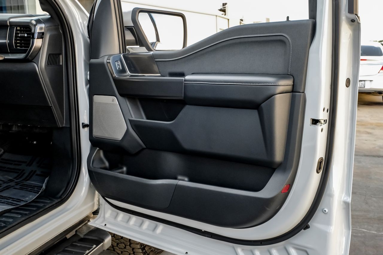 Ford F-150 Vehicle Main Gallery Image 40