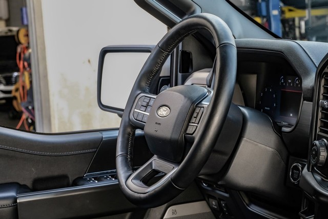 Ford F-150 Vehicle Main Gallery Image 13