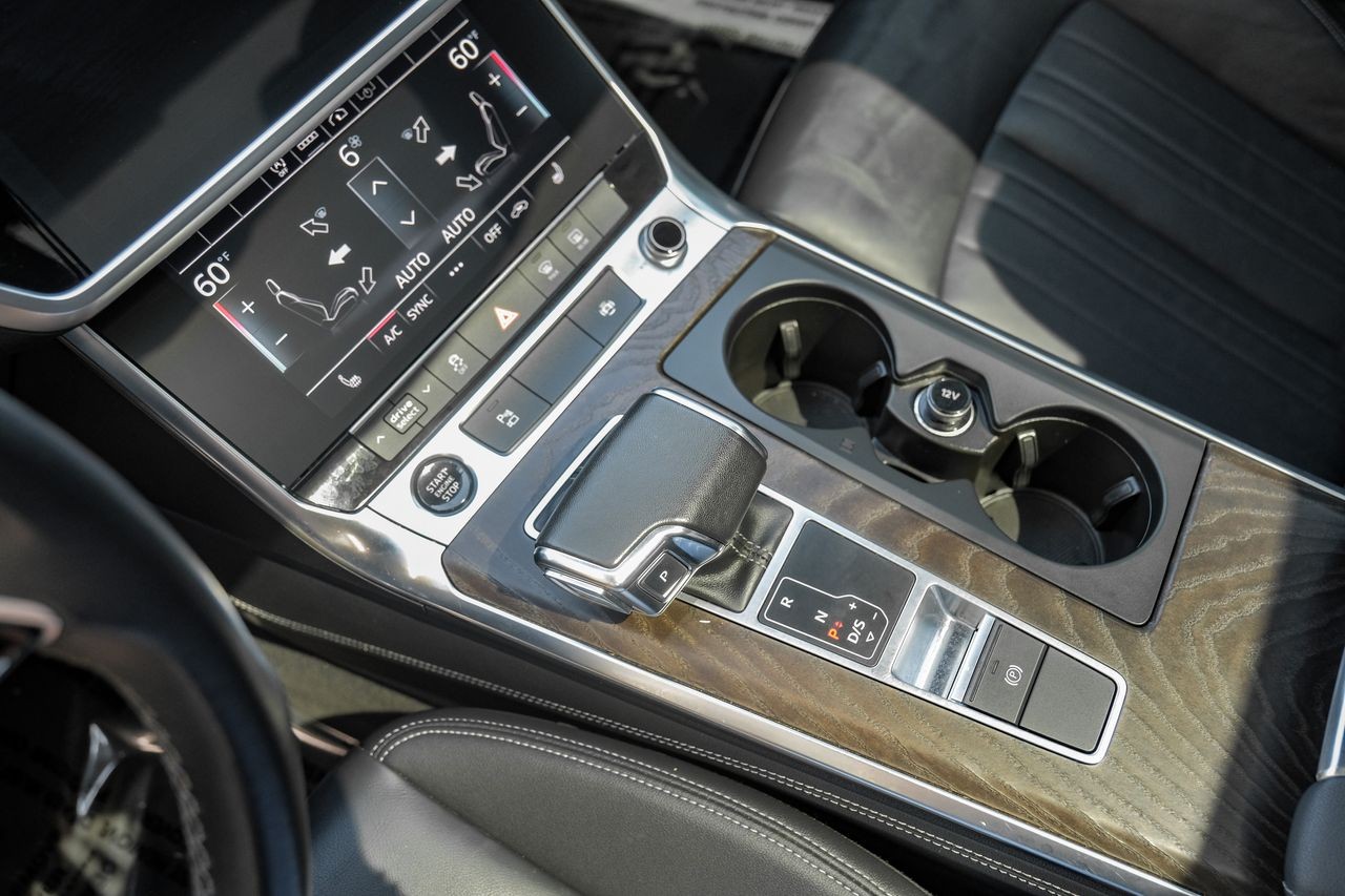 Audi A6 Vehicle Main Gallery Image 22