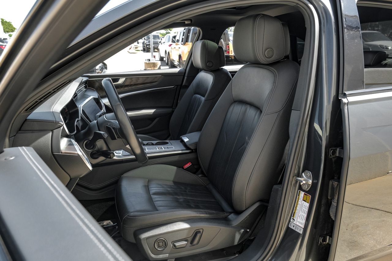 Audi A6 Vehicle Main Gallery Image 24